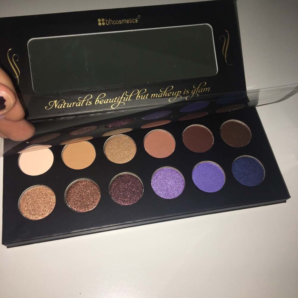 Eyeshadow - Picture 3 of 4